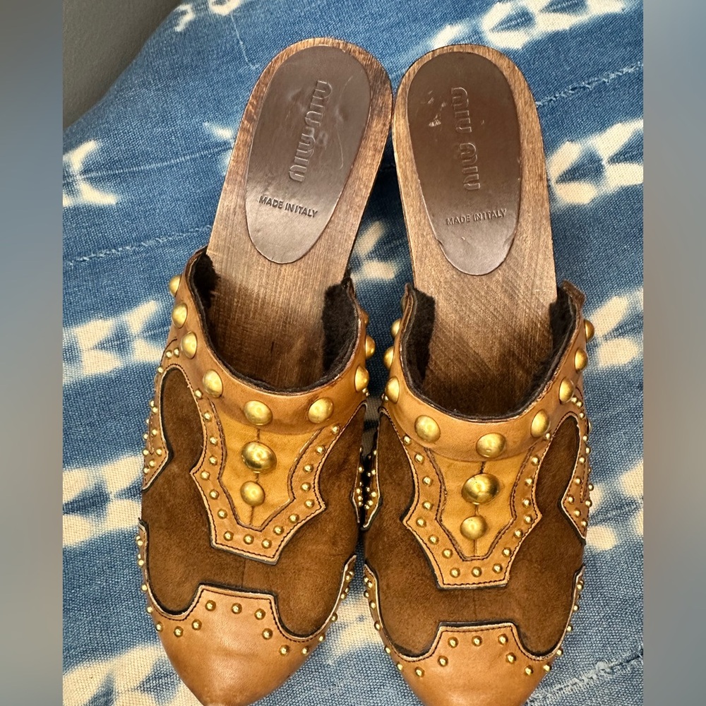 Miu Miu Suede Camel Fur Brown Wooden Sole Shoes Size 38